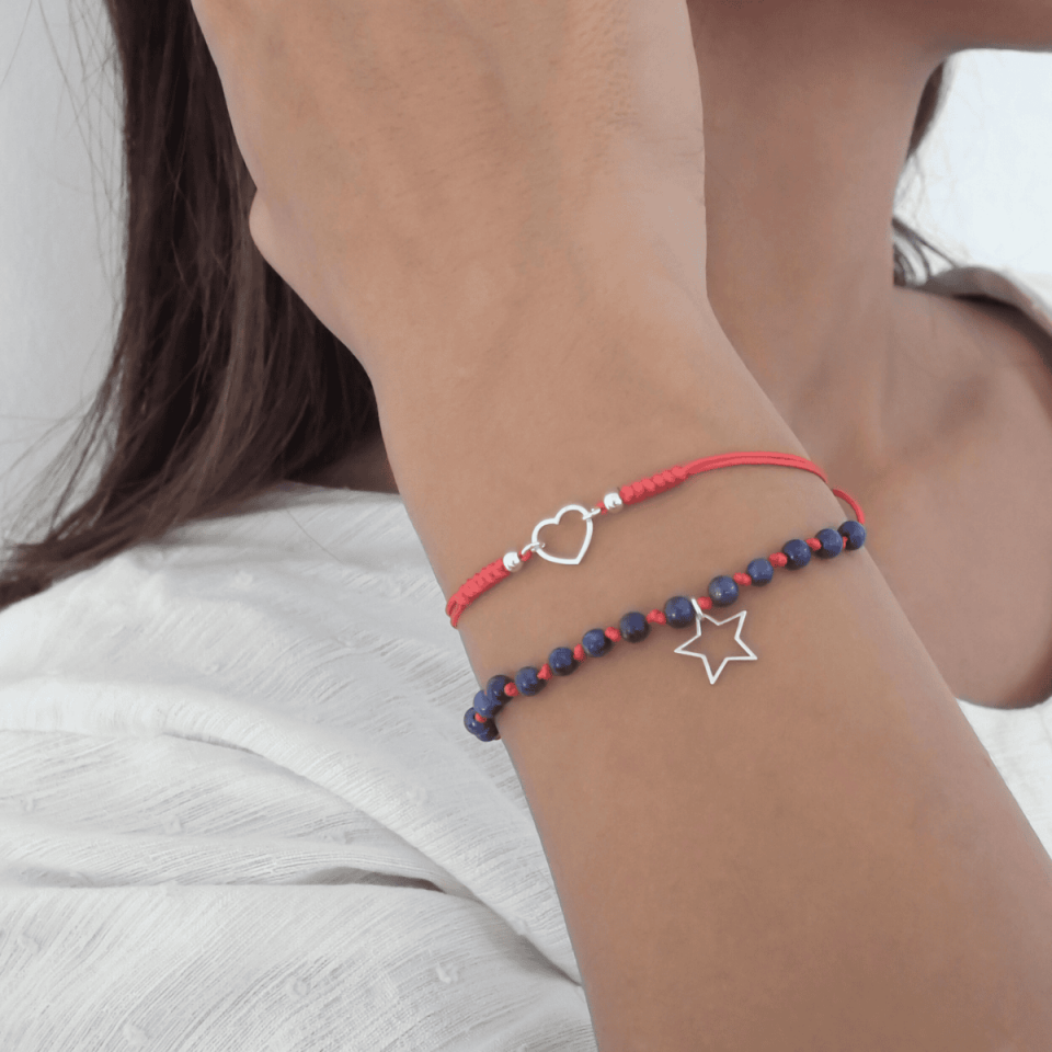 Kırmızı İpli Kalpli Bileklik
