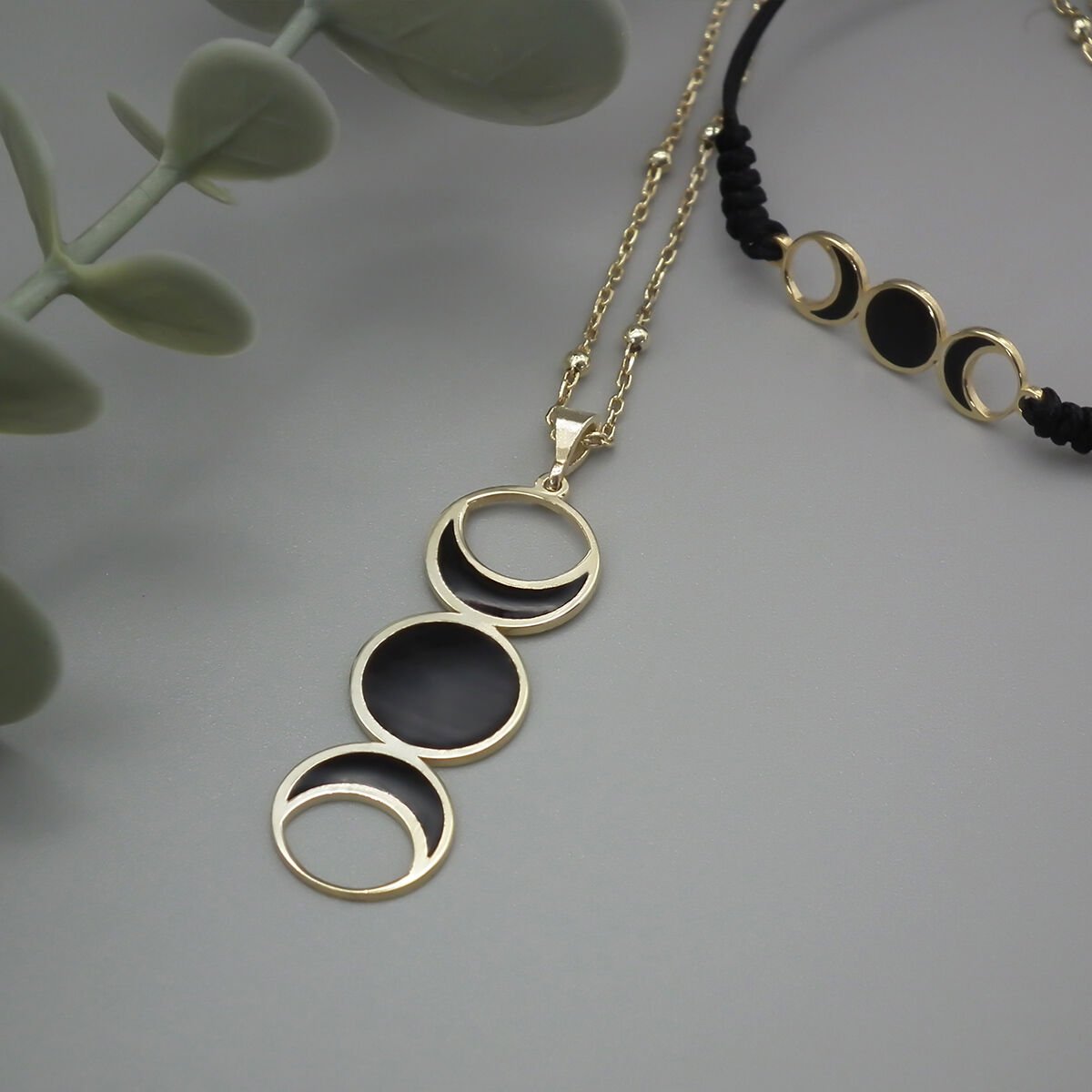 Triple Moon Mineli Gümüş Kolye