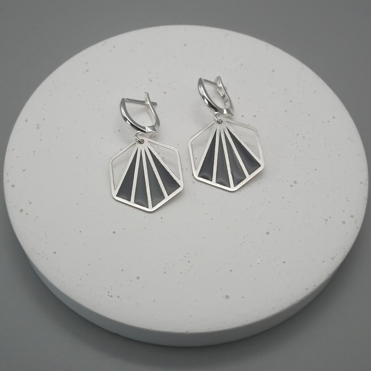 Altıgen Mineli Küpe