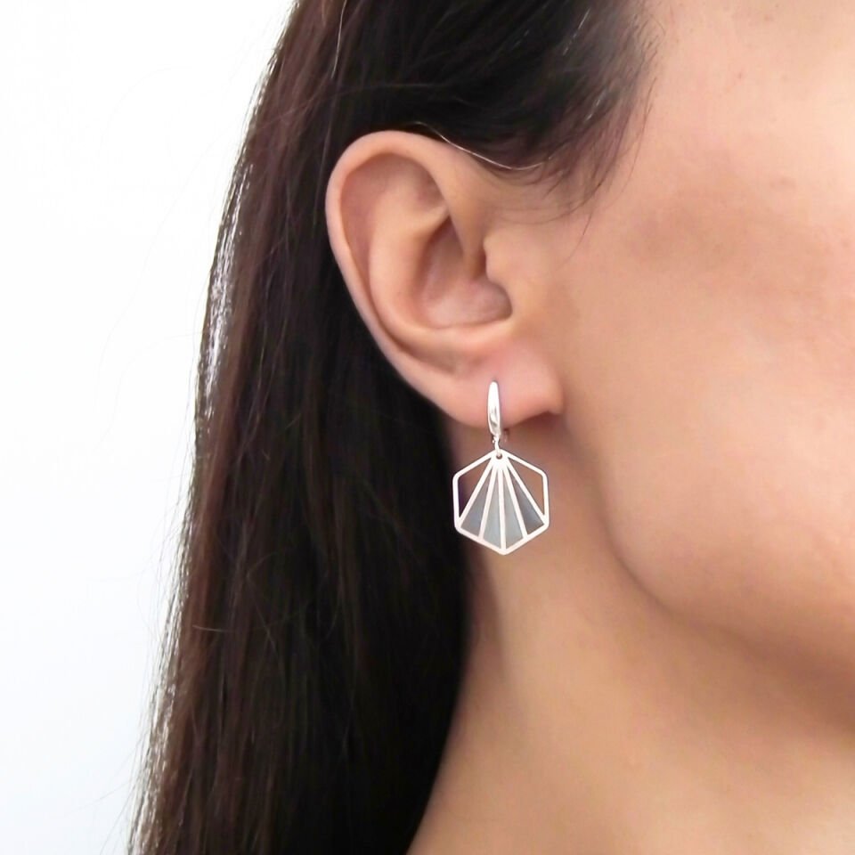 Altıgen Mineli Küpe