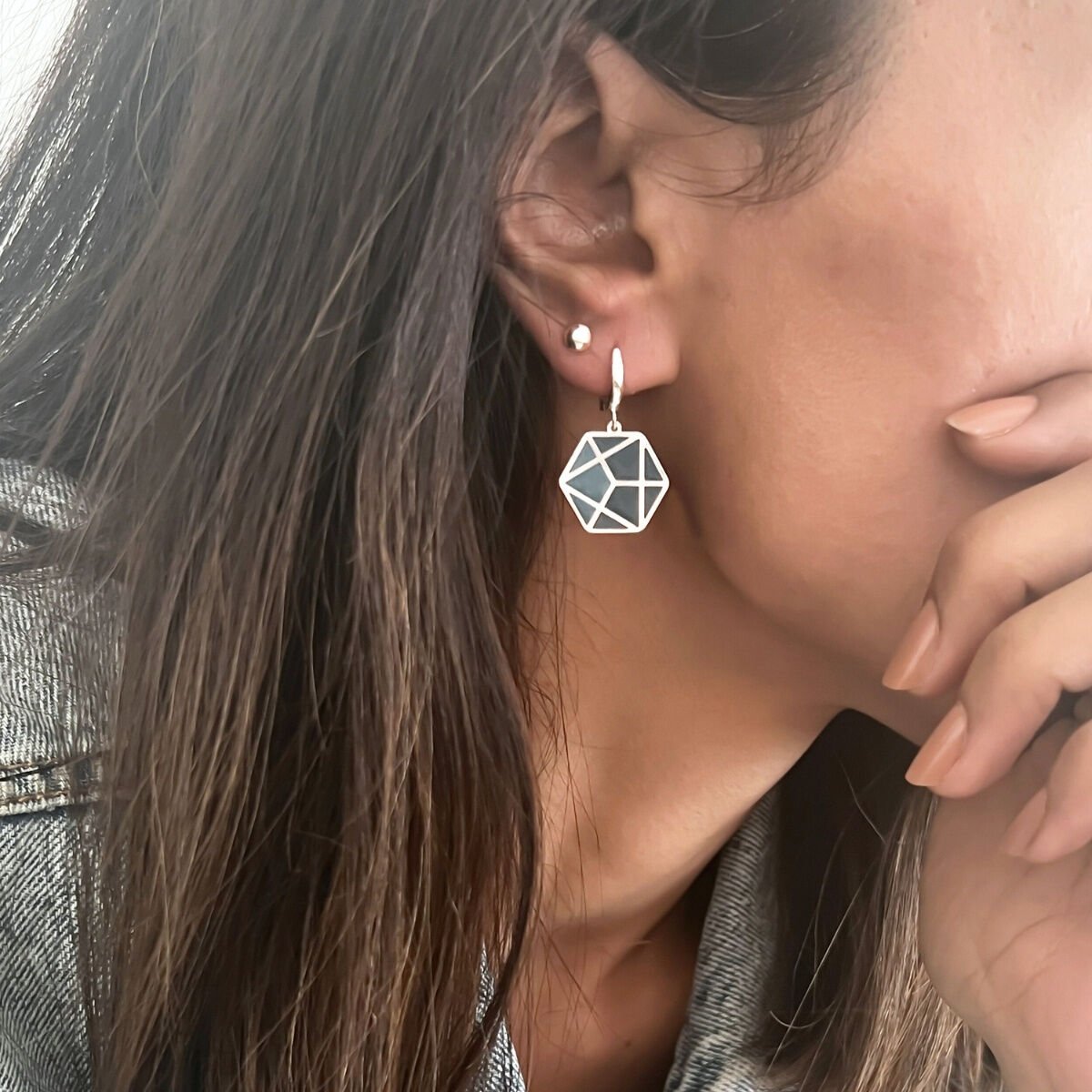 Geometrik İkon Mineli Küpe