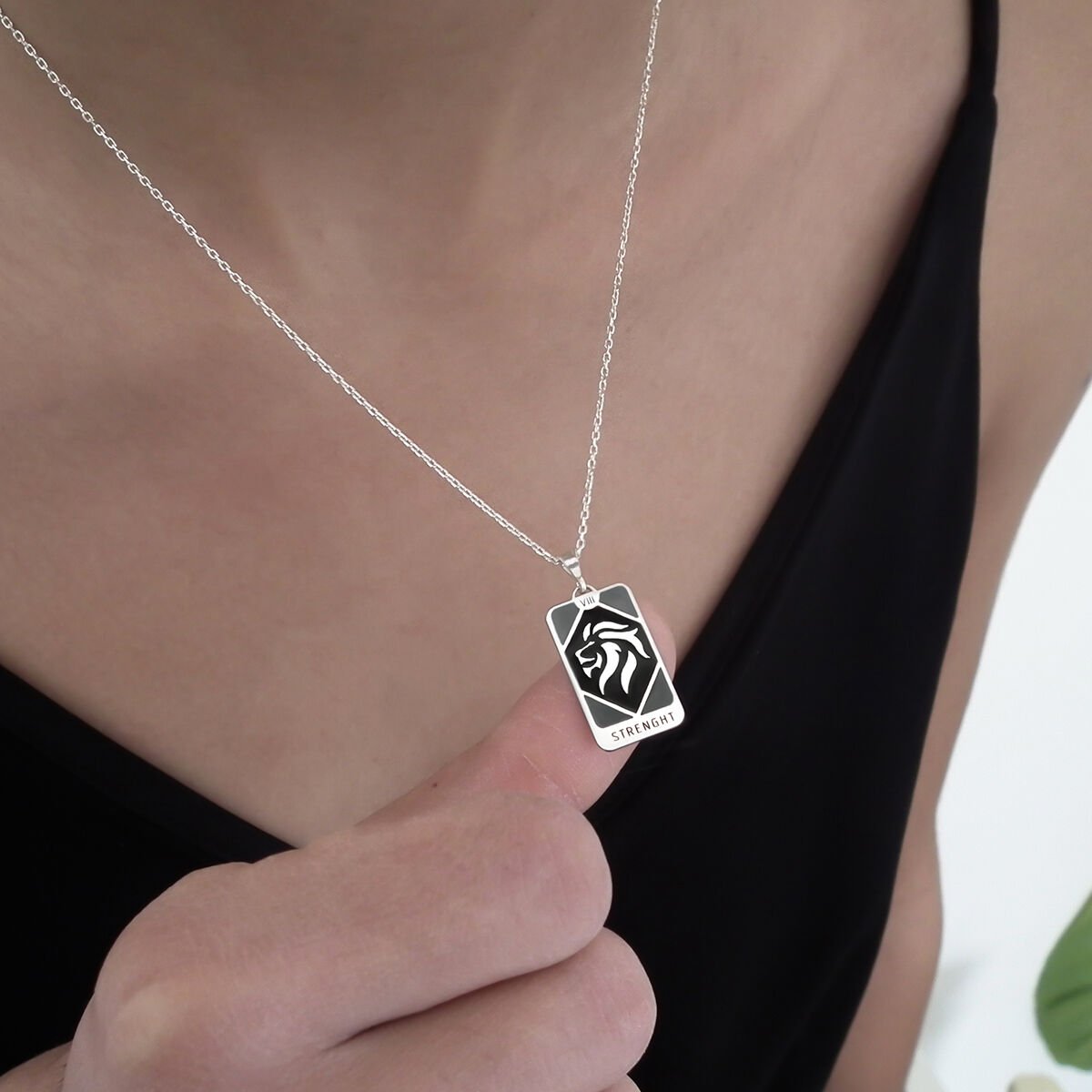 Güç Tarot Gümüş Kolye 50+5 - Gümüş